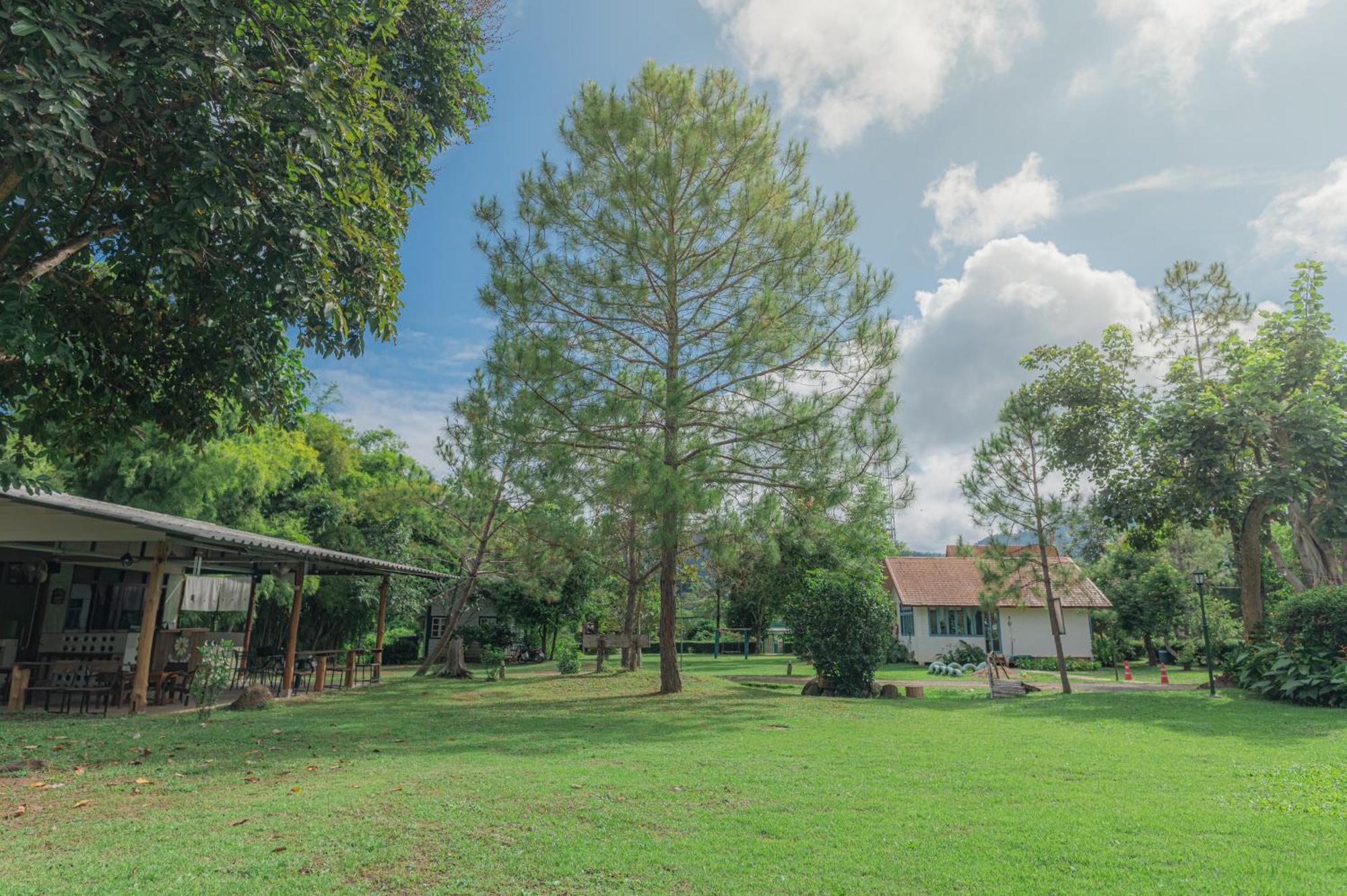 Pai Flora Resort Eksteriør bilde